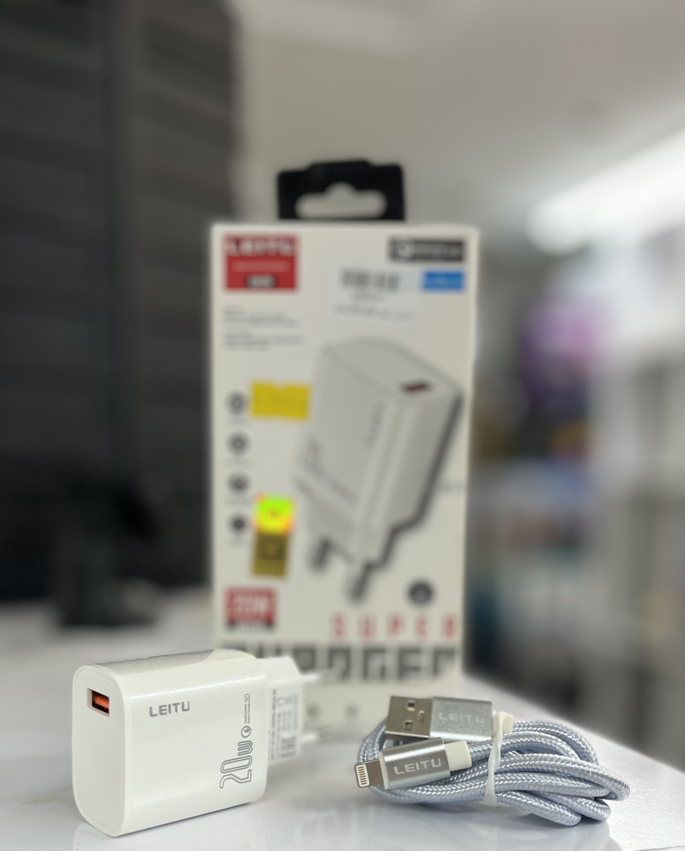 شارژر ۲۰ وات لیتو مدل LH-25 iOS مناسب آیفون