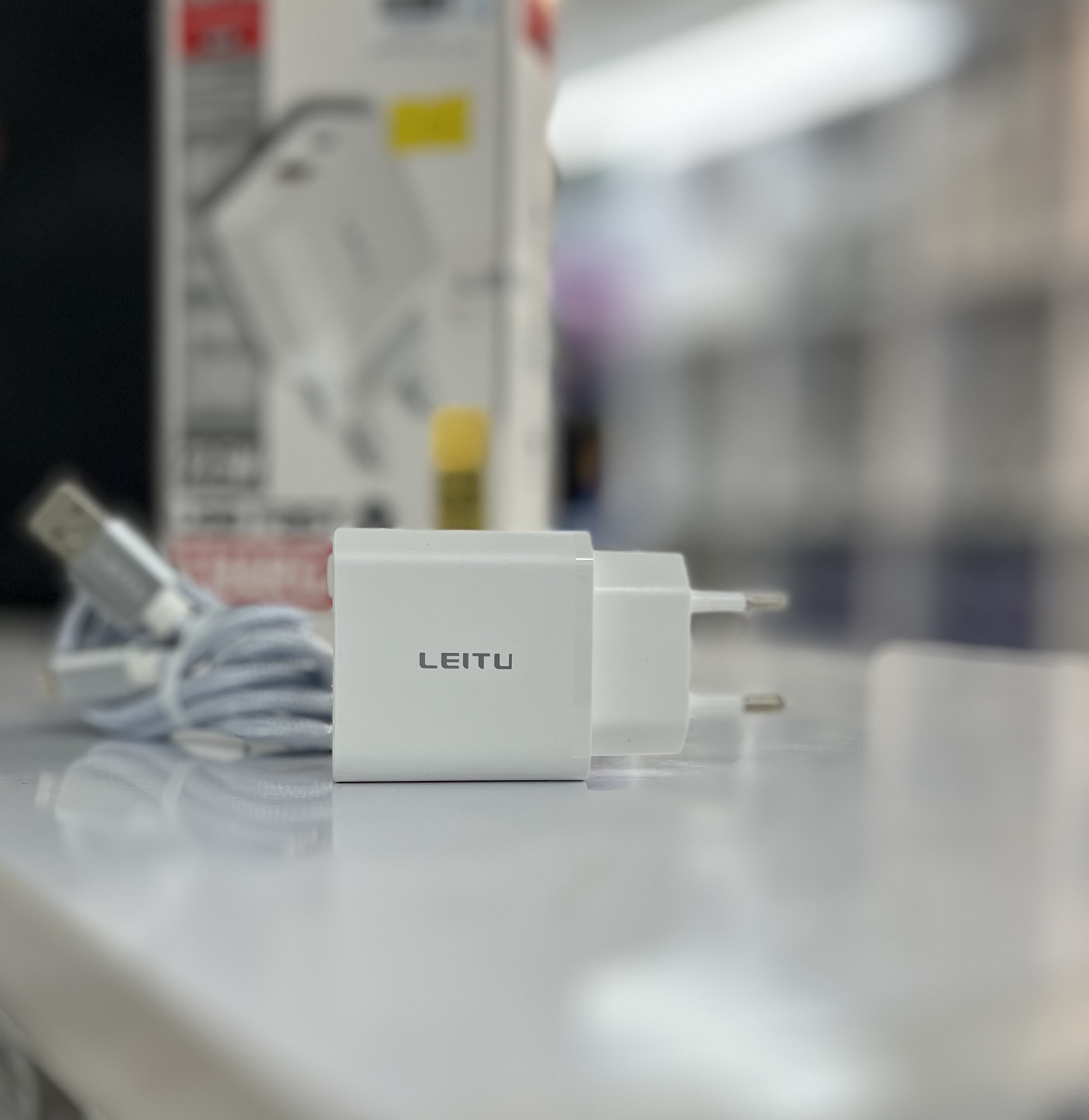 شارژر ۲۲.۵ وات لیتو مدل LH-32 iOS مناسب آیفون